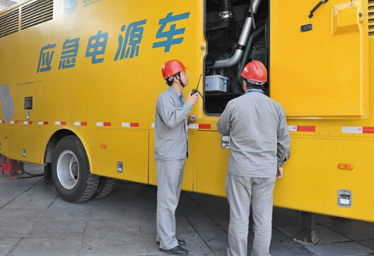 拜城如何清理被灰尘覆盖的机油散热器？